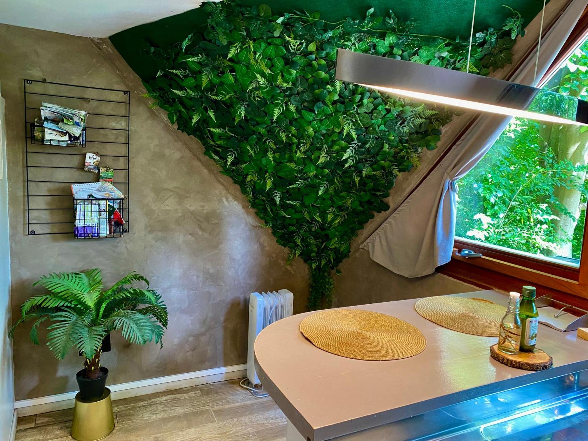 Chalet Tropical Avec Bain A Bulles - In The Woods Gesves Exterior foto